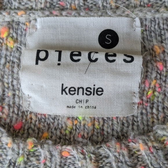 Kensie Crew Neck - Picture 2 of 3